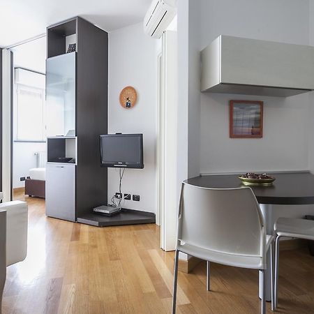 Italianway-Colletta Apartment มิลาน ภายนอก รูปภาพ