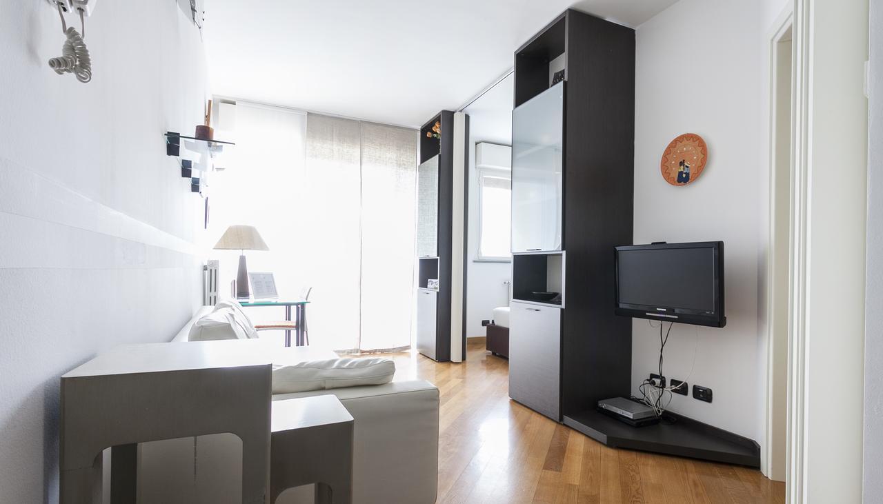 Italianway-Colletta Apartment มิลาน ภายนอก รูปภาพ